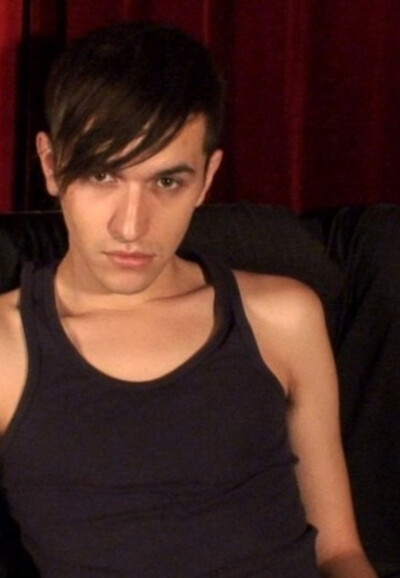 Thin Emo Twink Fingers His Ass and Jerks Off